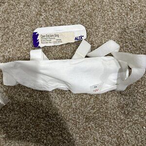 Open End Arm Sling White XS Adjustable Strap ALPX Medical Support Children